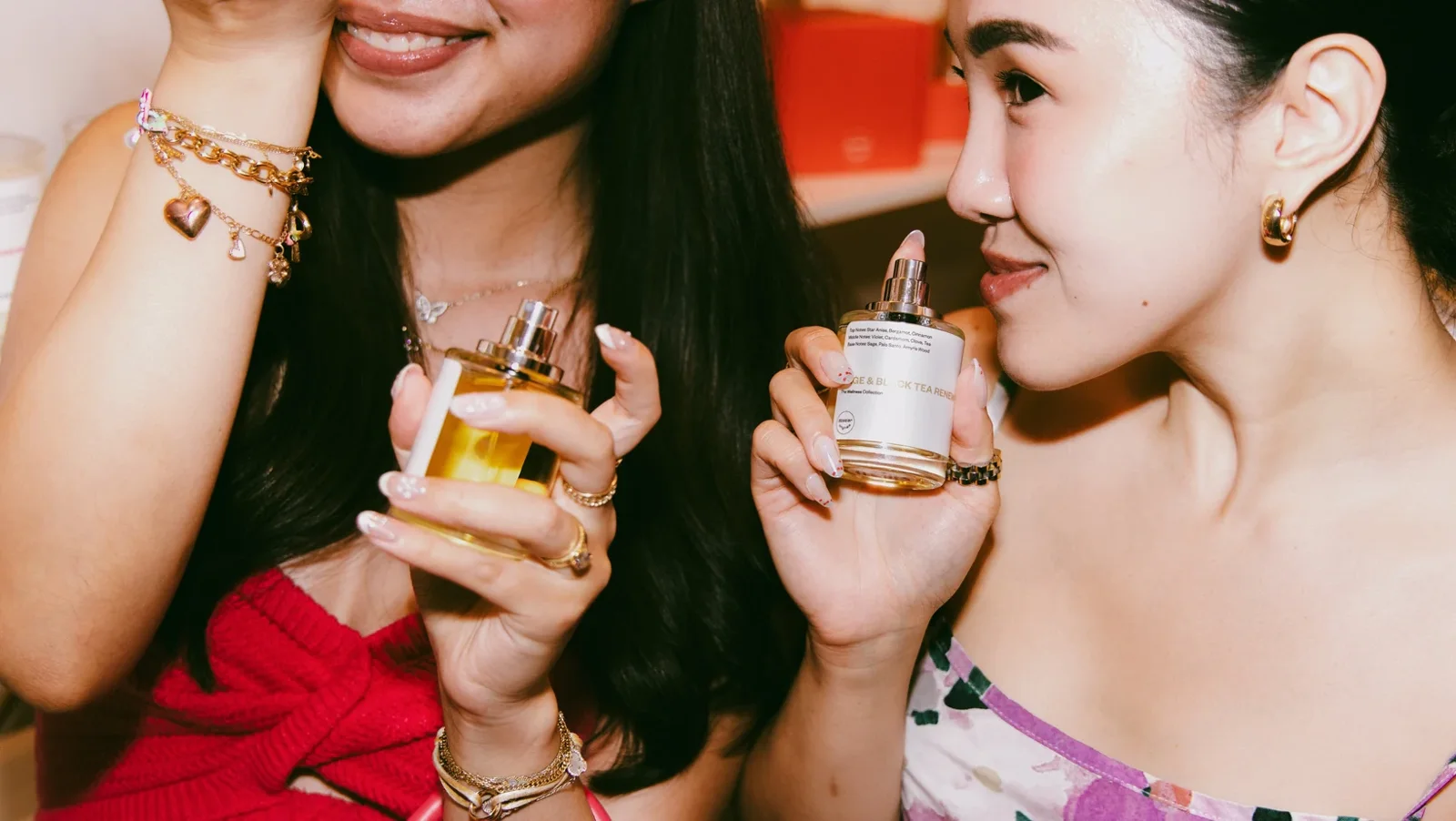Guests discovering Dossier fragrances together at the June 2024 New York pop-up.