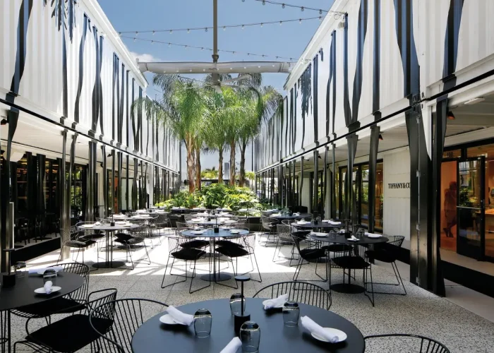Bal-Harbour-Shops-Access-Pop-Up-06